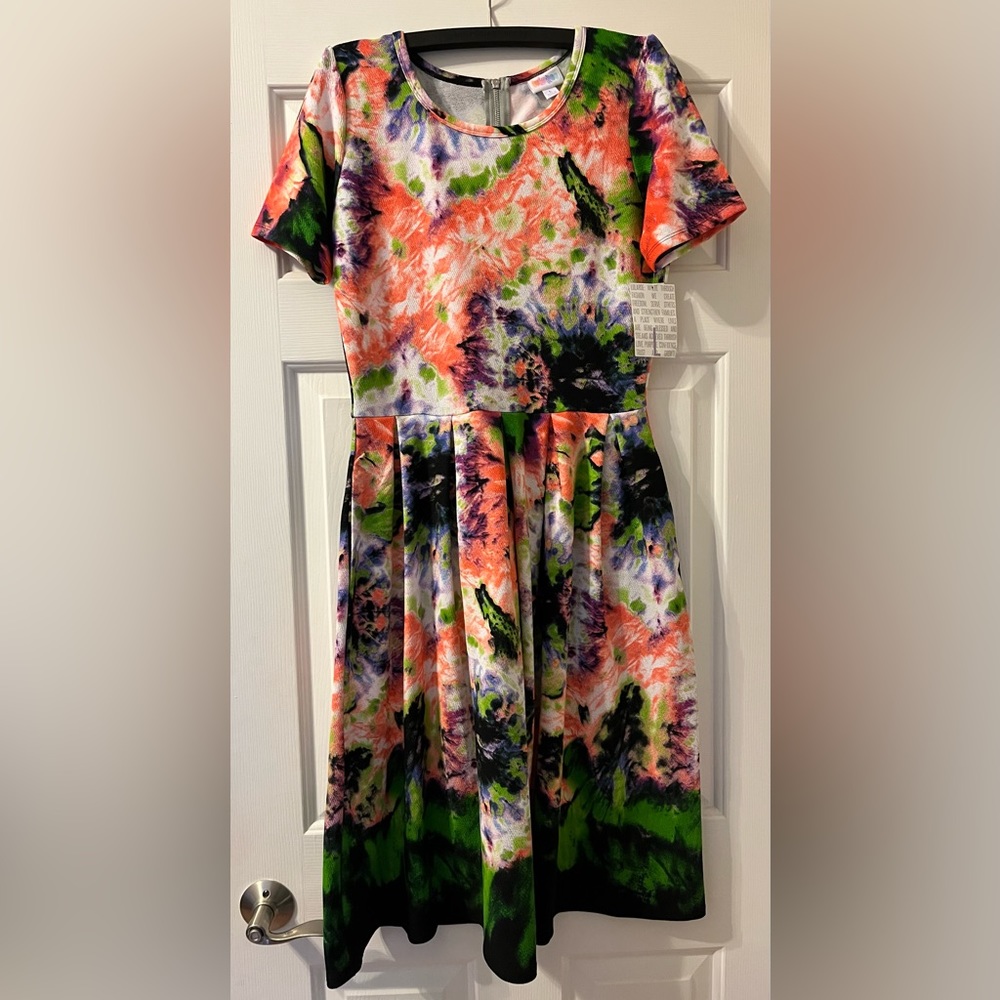 BNWT Lularoe watercolor dipped Amelia dress